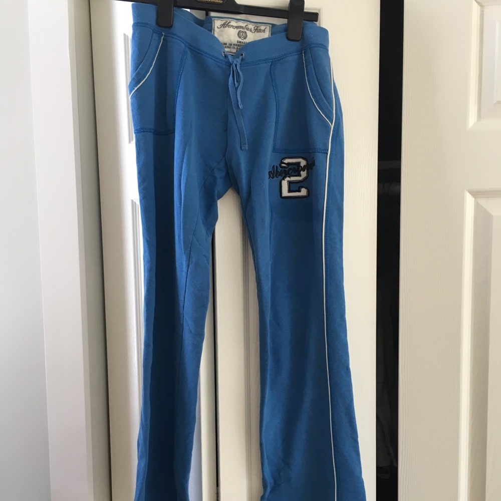 Abercrombie & Fitch sweats